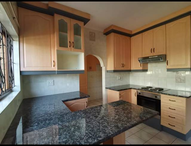3 BEDROOM HOUSE FOR SALE IN CRAIGIEBURN